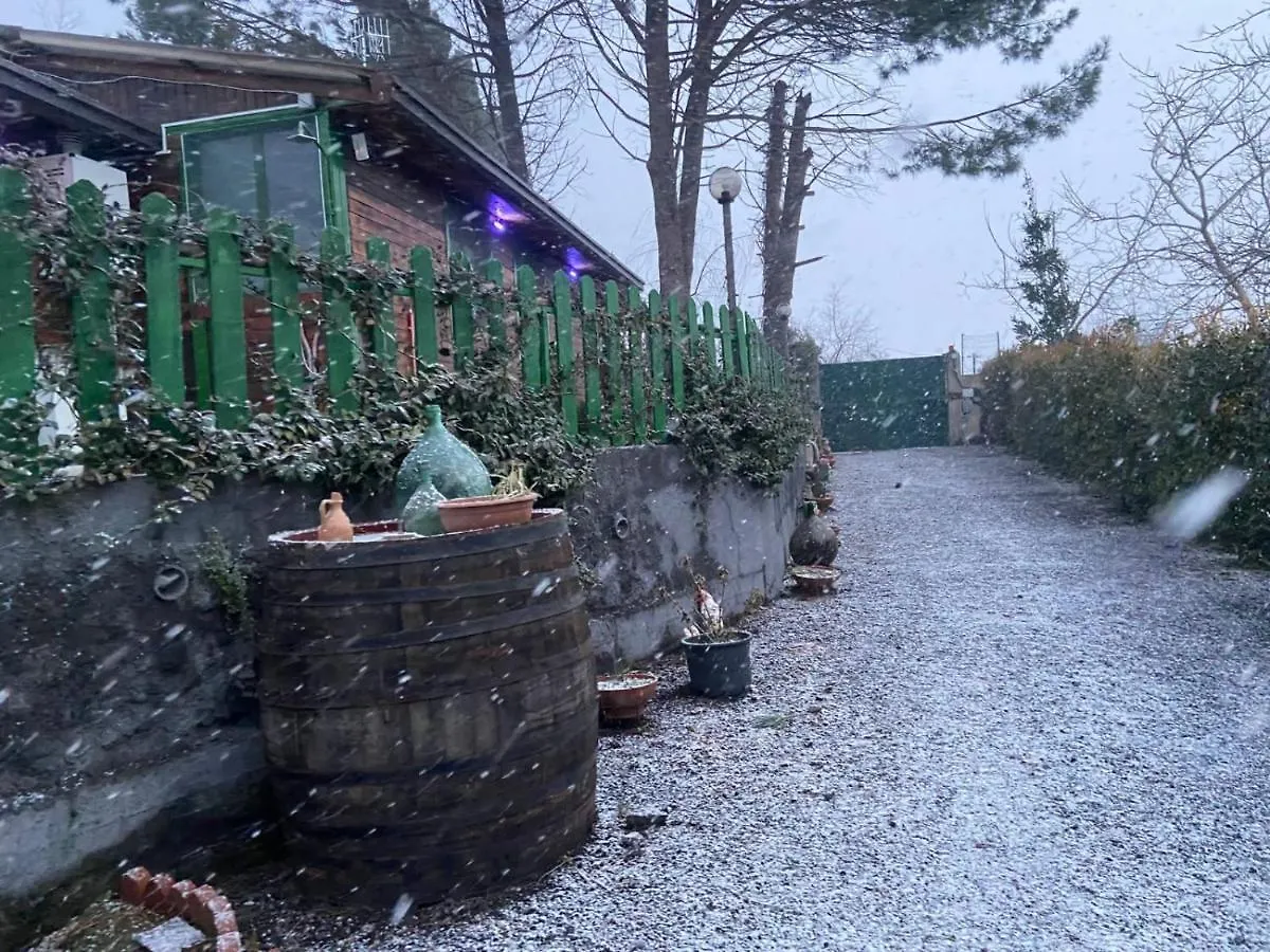 Chalet Il Gelsomino Dell'Etna 기아레 0*,  이탈리아